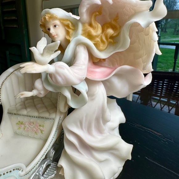 SERAPHIM CLASSICS, RETIRED, HALEY “JOYFUL SOUL” #81879, BY ROMAN, INC. - Picture 2 of 16